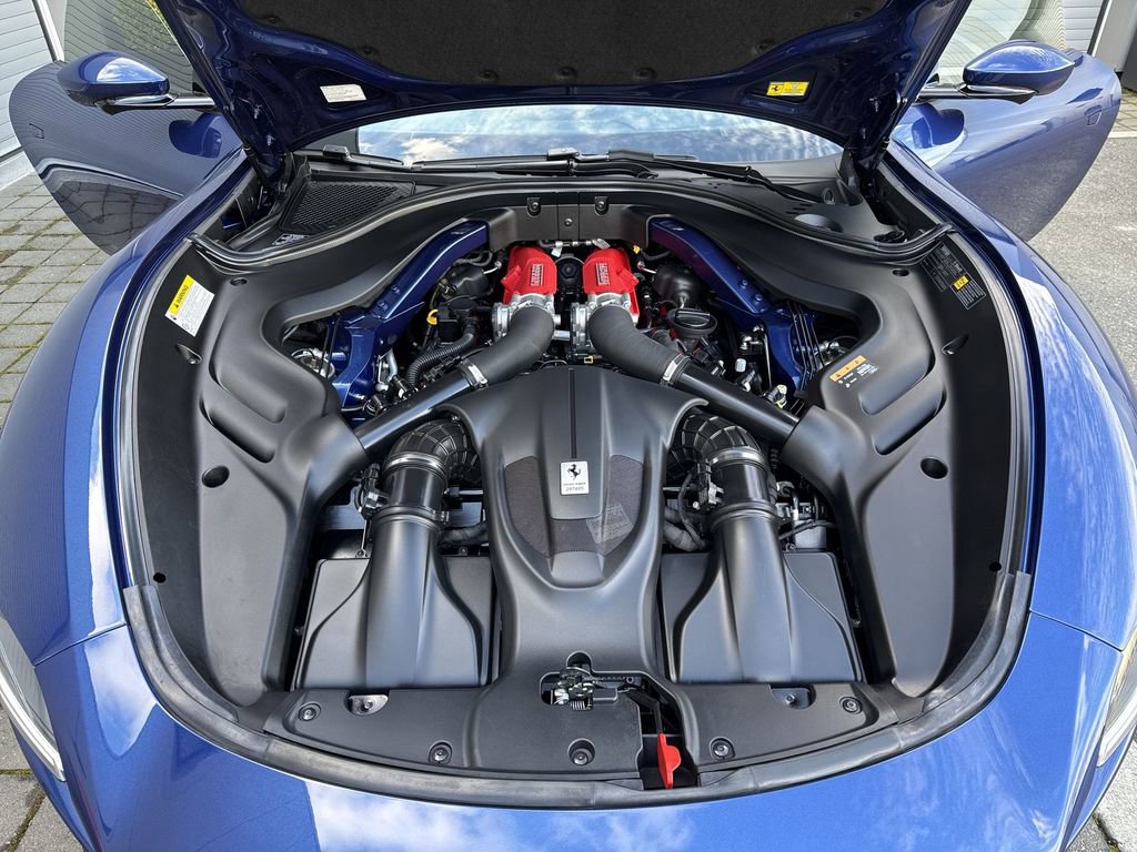 Used 2023 Ferrari Roma image 25