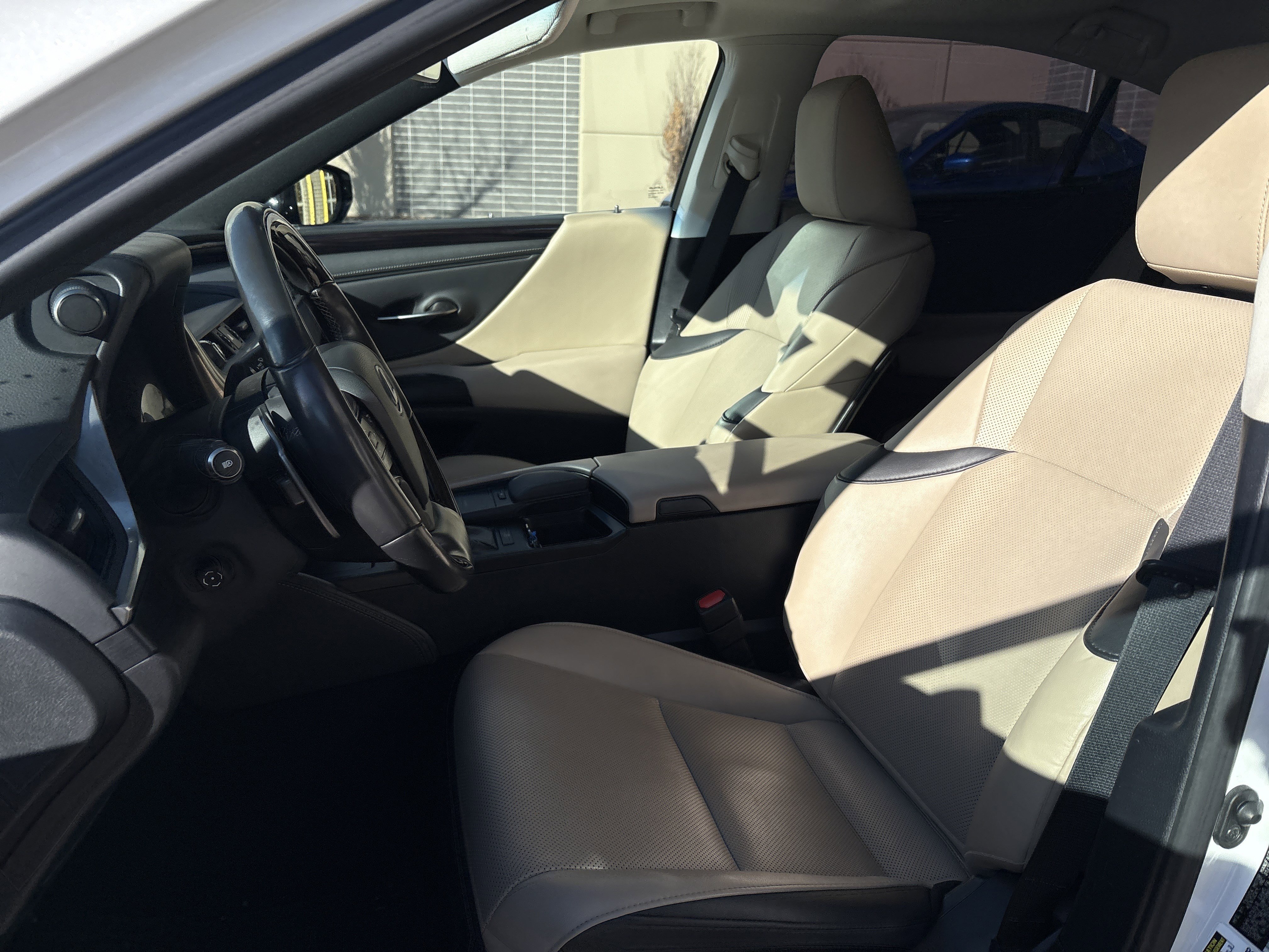 Used 2021 Lexus ES 250 w/ Premium Package image 16