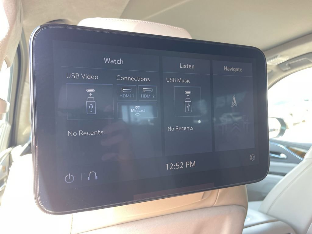 Used 2021 Cadillac Escalade ESV Premium Luxury Platinum image 15