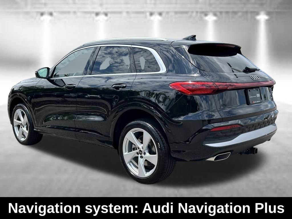 Certified 2025 Audi Q5 Premium AWD/4WD image 3