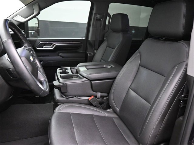 Used 2024 Chevrolet Silverado 2500 LTZ image 13