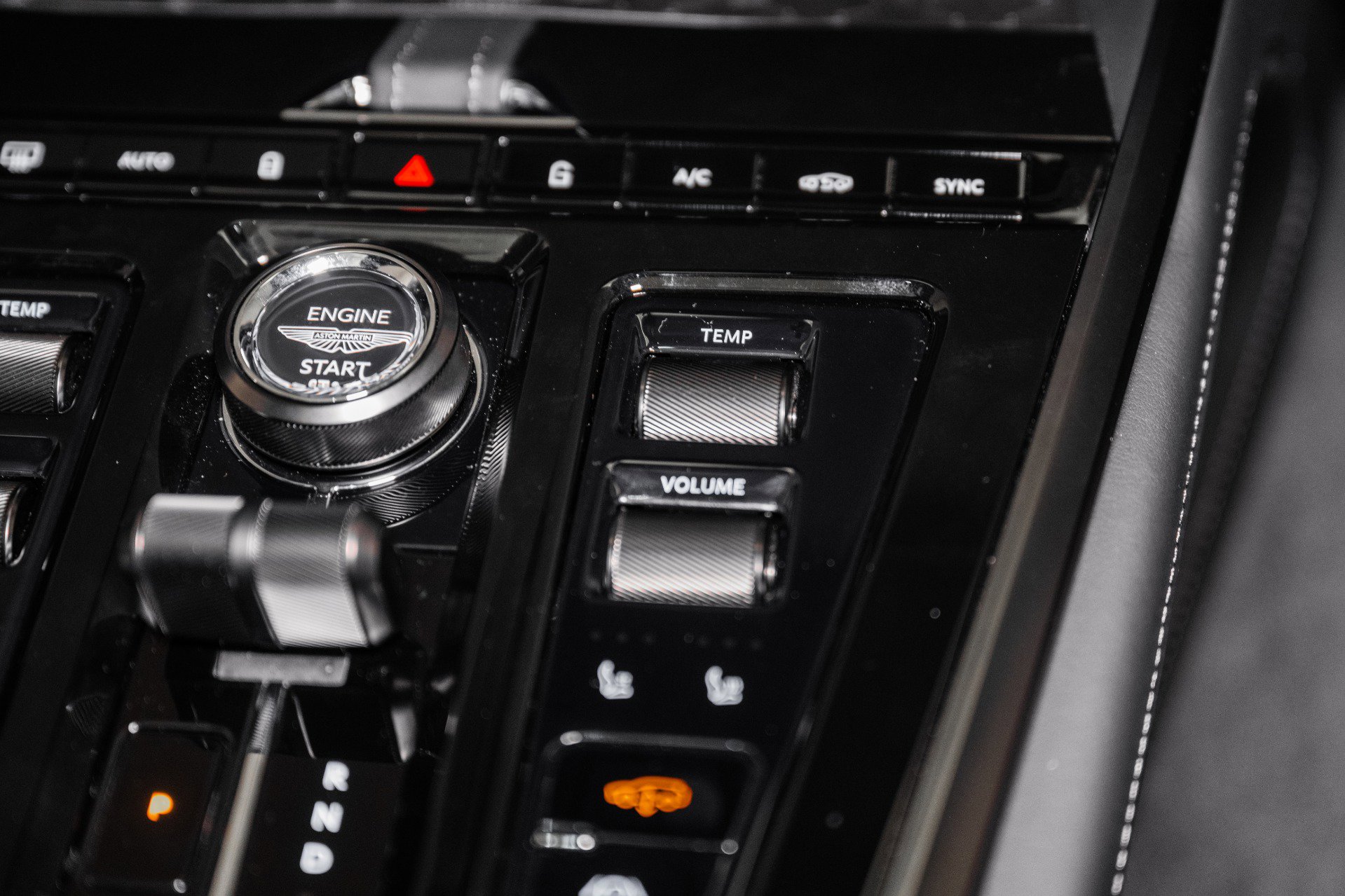 Used 2025 Aston Martin DBX 707 image 47