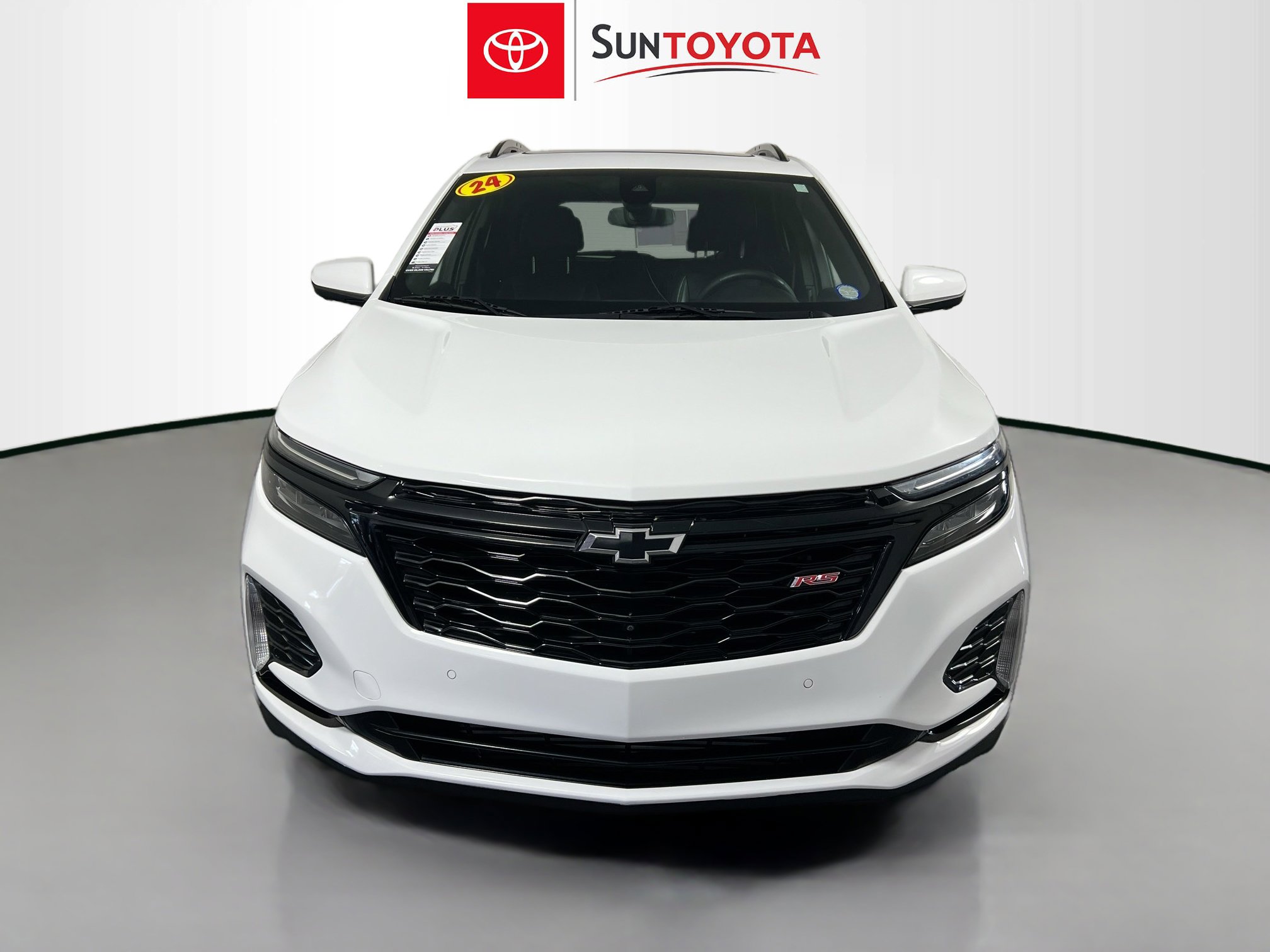 Used 2024 Chevrolet Equinox RS w/ RS Leather Package FWD image 10