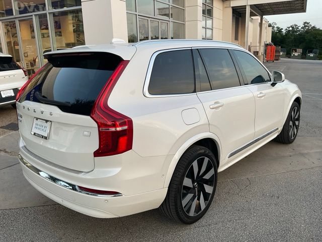 Certified 2024 Volvo XC90 T8 Plus w/ Protection Package Premier AWD/4WD image 7