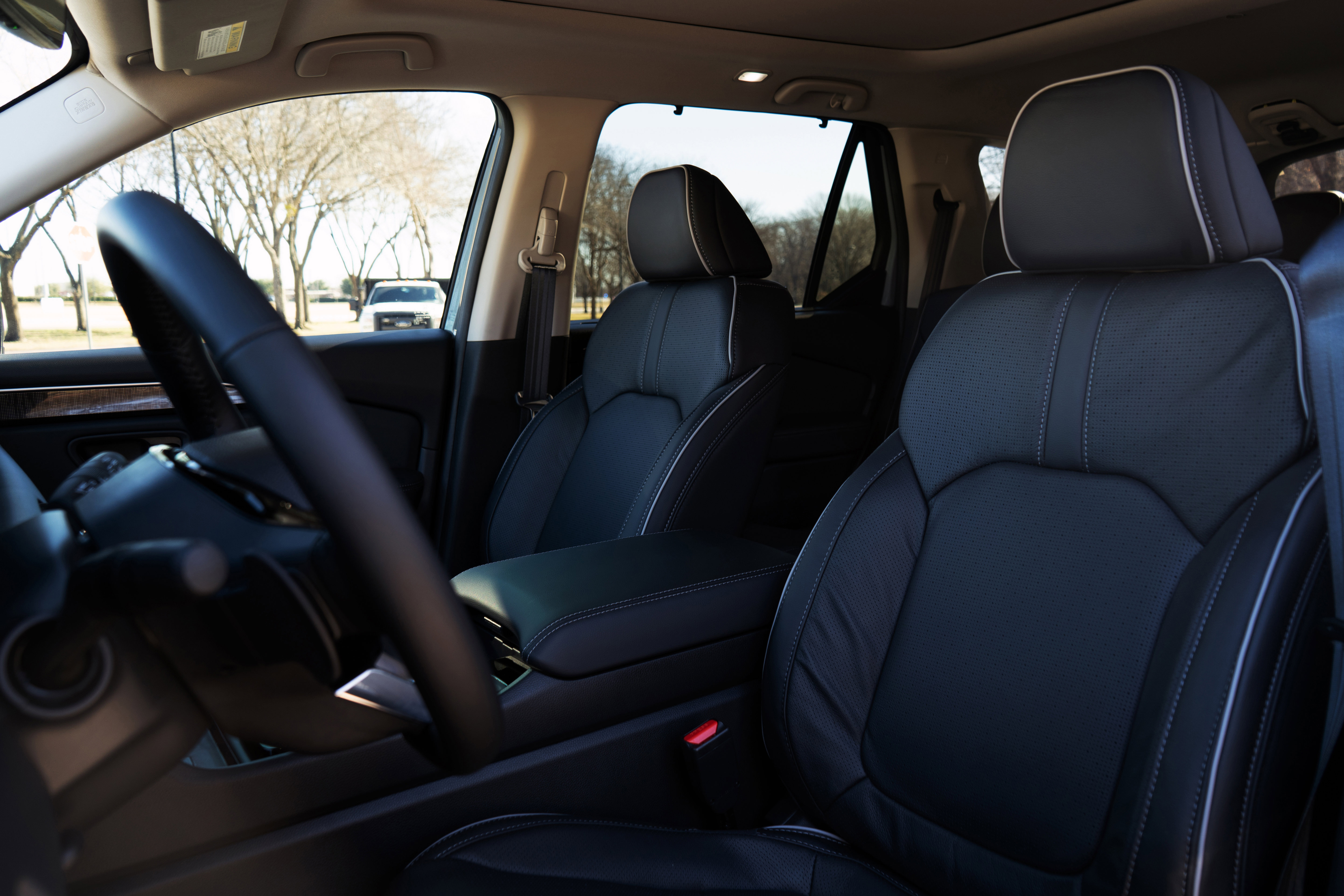 Used 2025 Honda Pilot Elite image 17