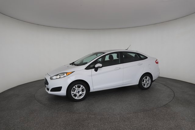 Used 2016 Ford Fiesta SE image 4