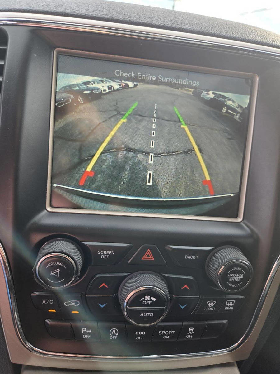 Used 2017 Jeep Grand Cherokee Limited w/ Trailer Tow Group IV image 29