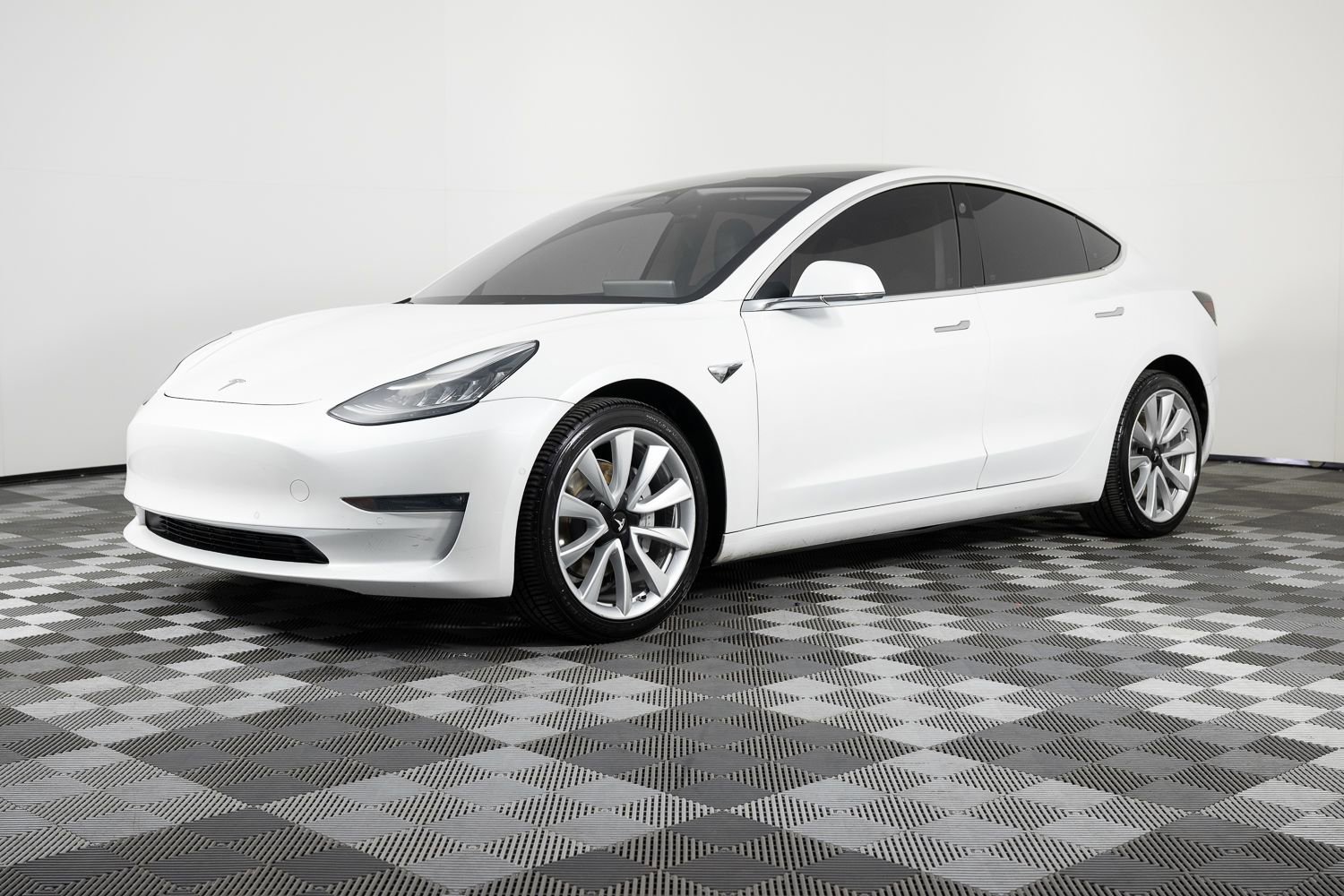 Used 2019 Tesla Model 3 Long Range AWD/4WD image 1