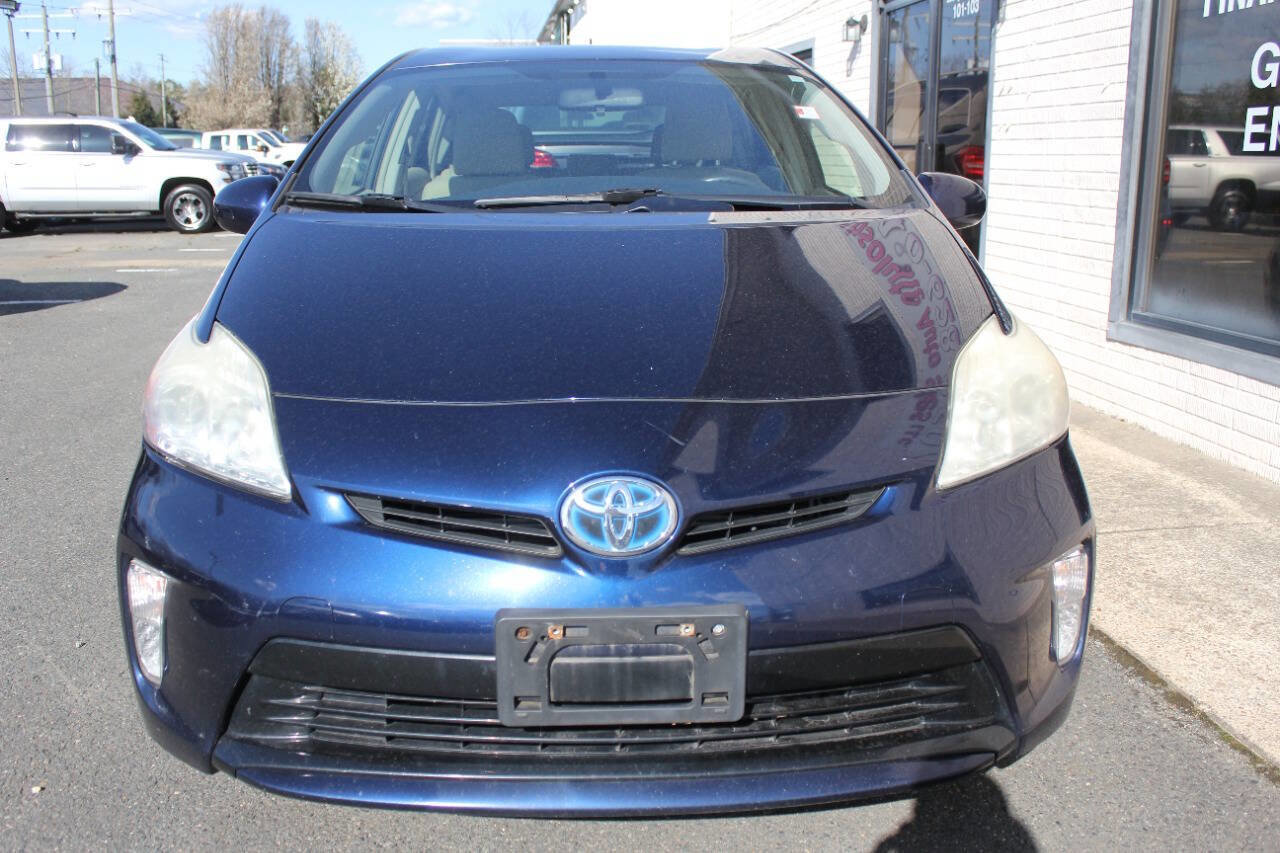 Used 2013 Toyota Prius Two image 2