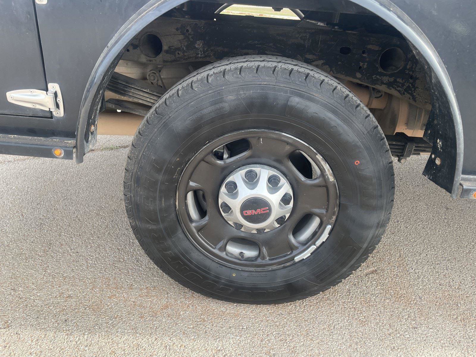 Used 2022 GMC Sierra 2500 Pro w/ Convenience Package image 28