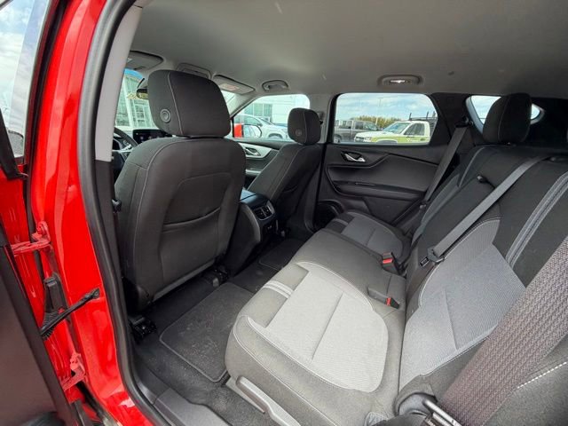Used 2025 Chevrolet Blazer LT AWD/4WD image 17