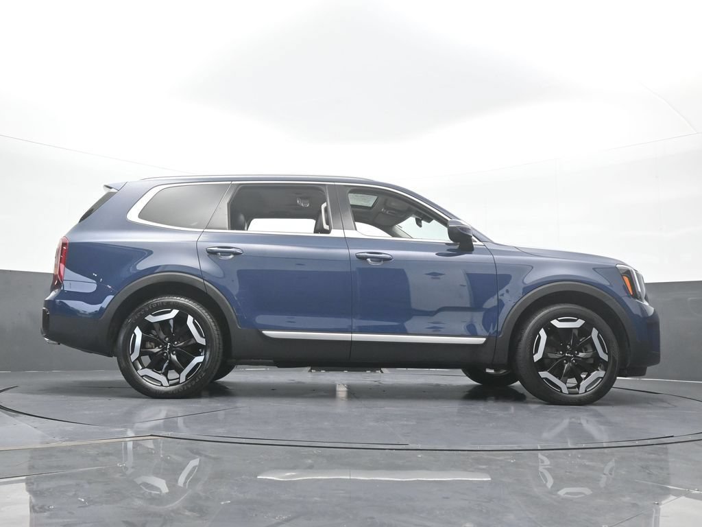 Used 2024 Kia Telluride S w/ S Sunroof Package FWD image 65