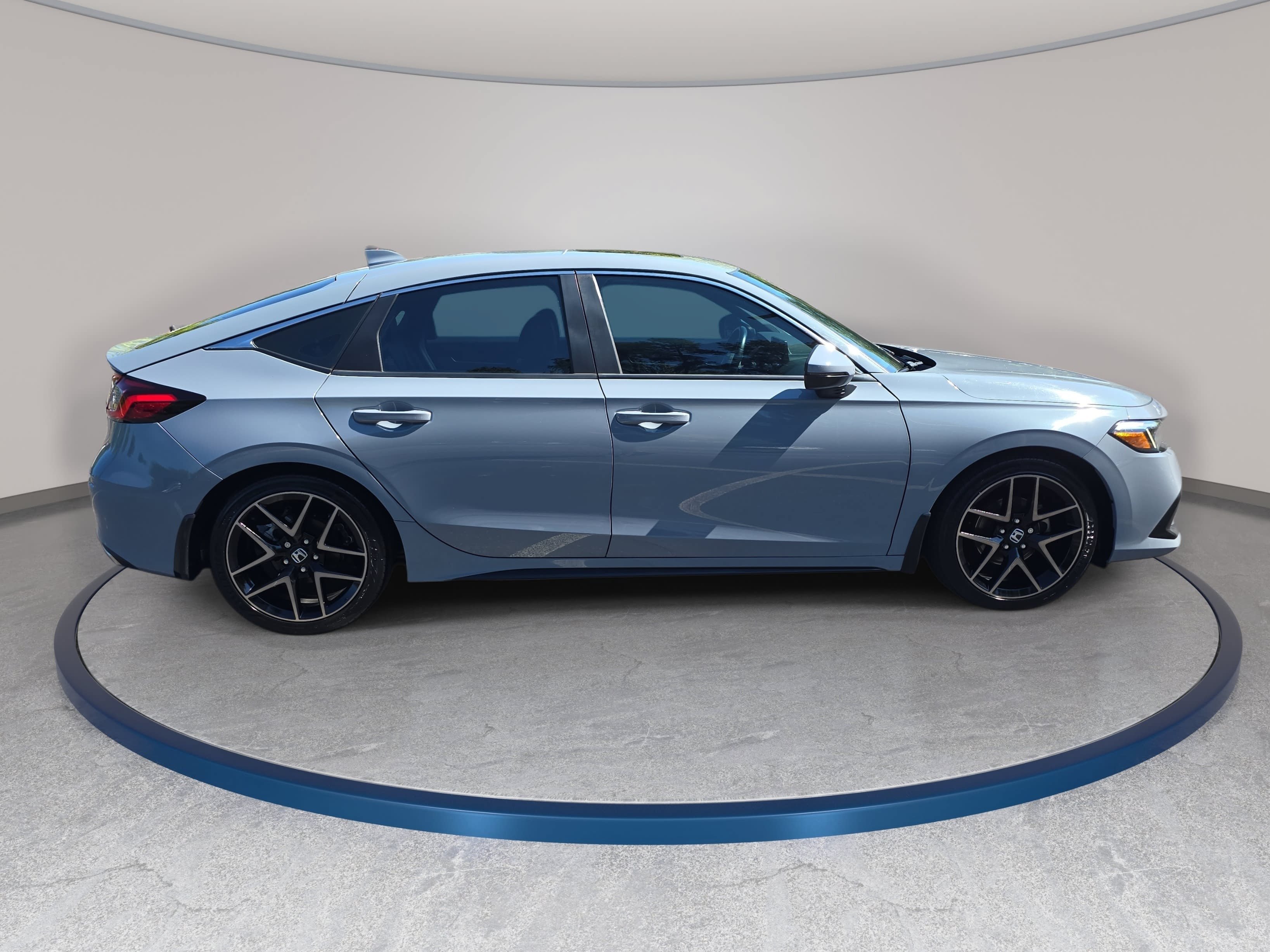 Used 2022 Honda Civic Sport Touring image 4