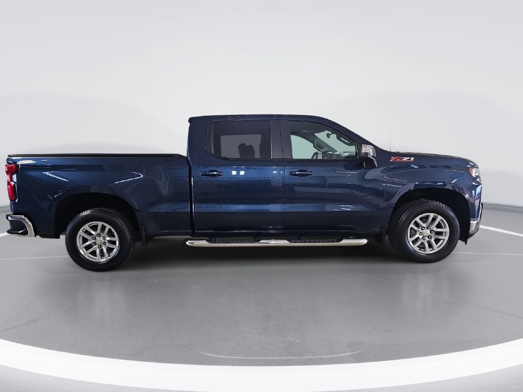 Used 2021 Chevrolet Silverado 1500 LT AWD/4WD image 2