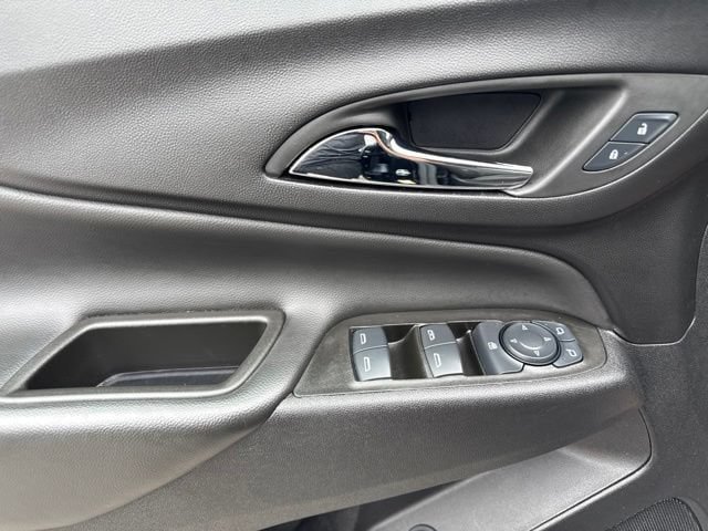 Used 2024 Chevrolet Equinox LT AWD/4WD image 11