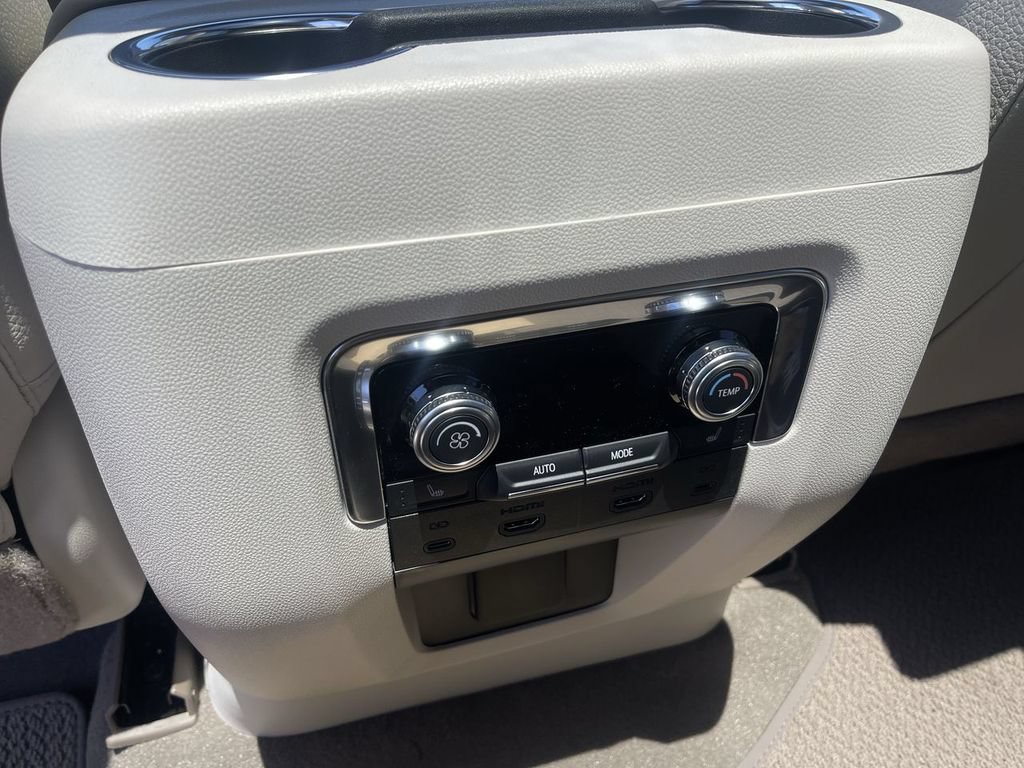 New 2026 GMC Yukon Denali w/ Denali Reserve Package AWD/4WD image 21