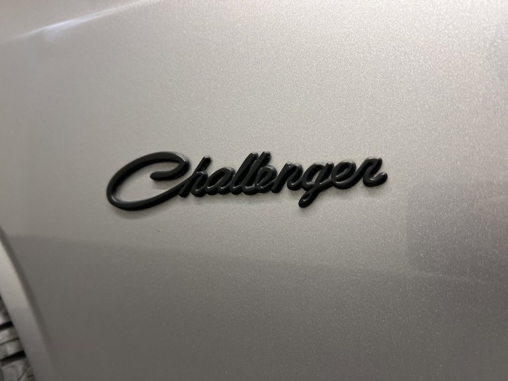 Used 2016 Dodge Challenger SXT w/ Blacktop Package image 30