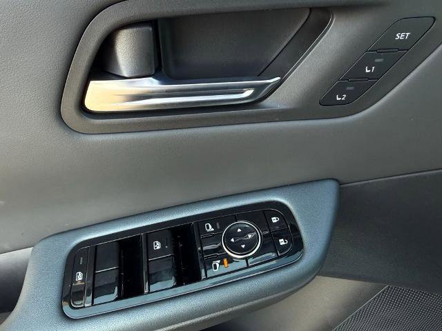 New 2026 Nissan Leaf Platinum+ w/ Cargo Package (Platinum+) image 20