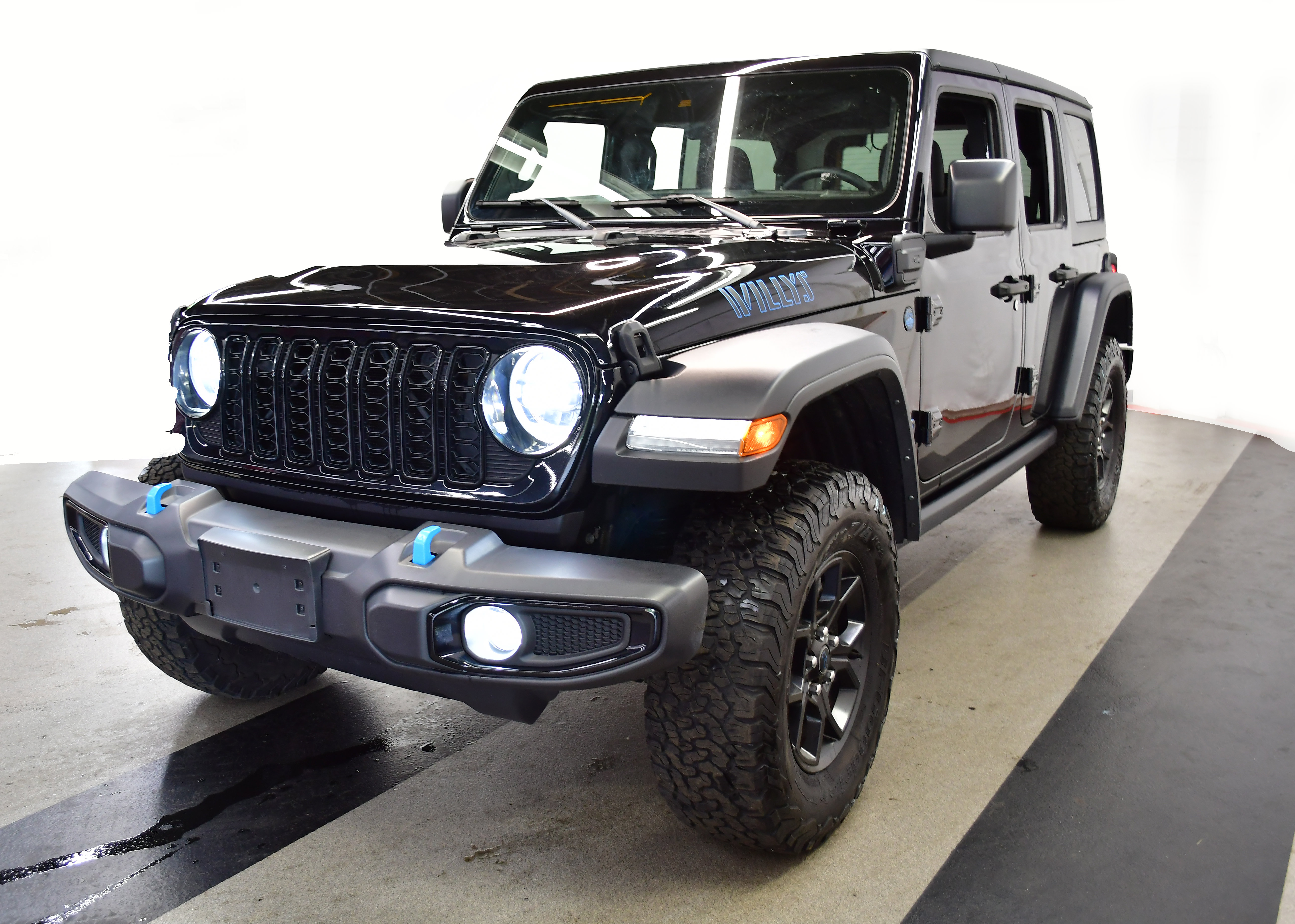 Used 2024 Jeep Wrangler Unlimited AWD/4WD image 4
