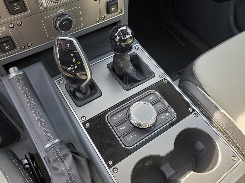 Used 2025 INEOS Grenadier Fieldmaster Edition image 20