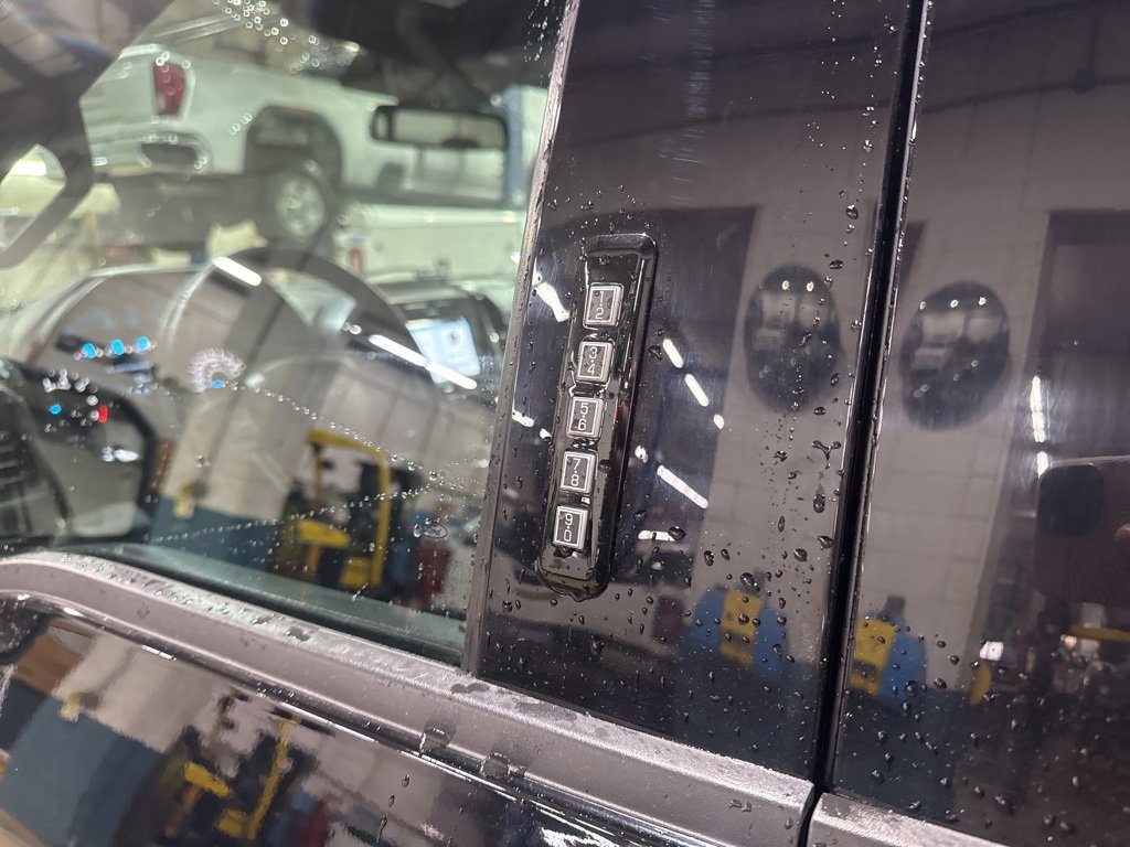 Used 2018 Ford F150 XLT w/ Equipment Group 302A Luxury image 12