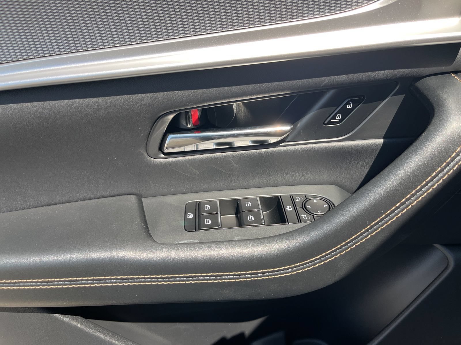 New 2026 MAZDA CX-90 Plug-In Hybrid w/Premium Sport AWD/4WD image 6