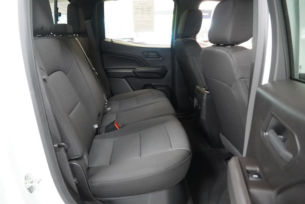 Used 2025 Chevrolet Colorado W/T w/ Advanced Trailering Package RWD image 29