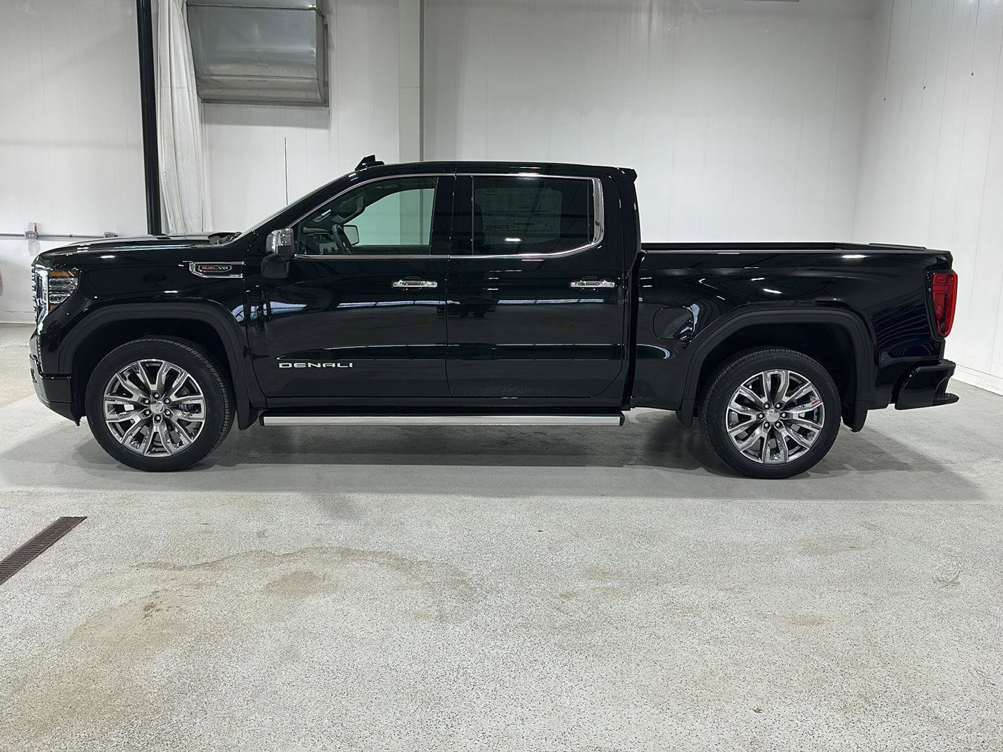 New 2026 GMC Sierra 1500 Denali image 2