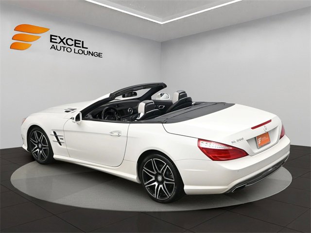 Used 2015 Mercedes-Benz SL 550 w/ White Arrow Edition image 34