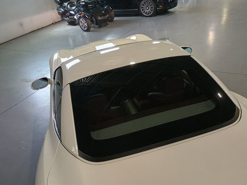 Used 2011 Ferrari California RWD image 51
