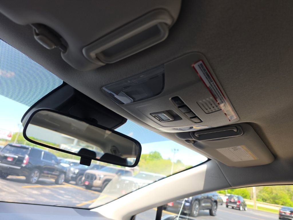 Used 2022 Toyota Corolla LE FWD image 26