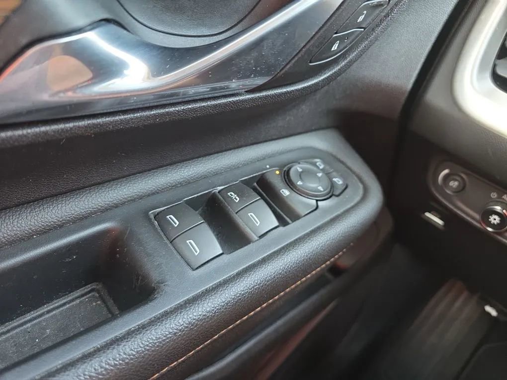 Used 2018 GMC Terrain SLE image 23