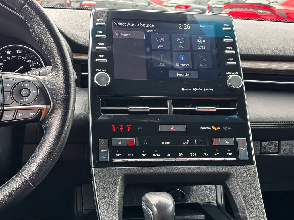 Used 2020 Toyota Avalon XLE image 35