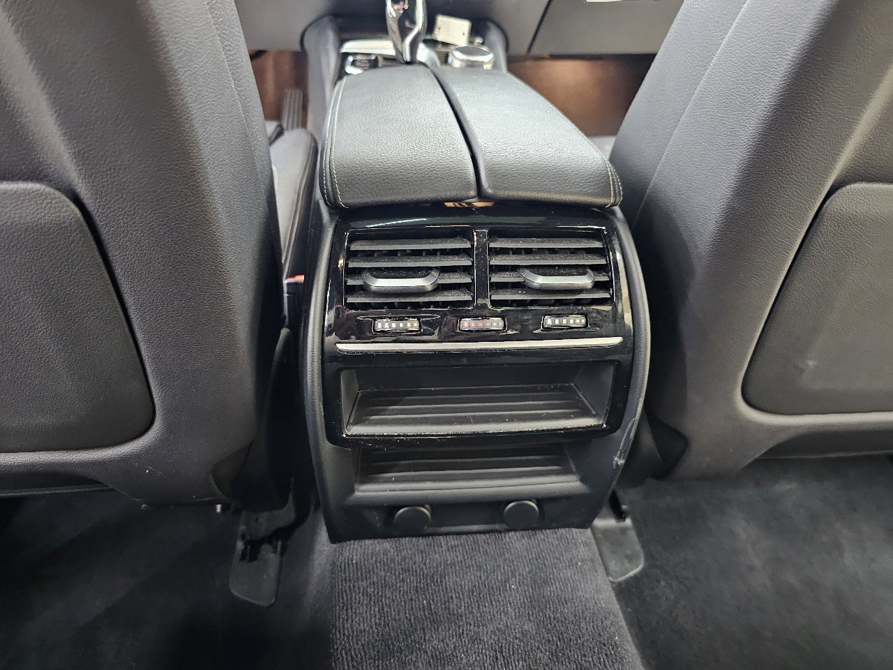 Used 2018 BMW 530i image 28