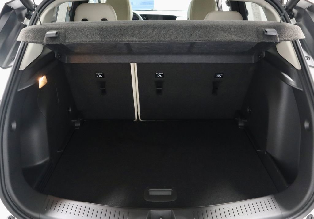 Used 2024 Buick Encore GX Avenir w/ Avenir Technology Package FWD image 14