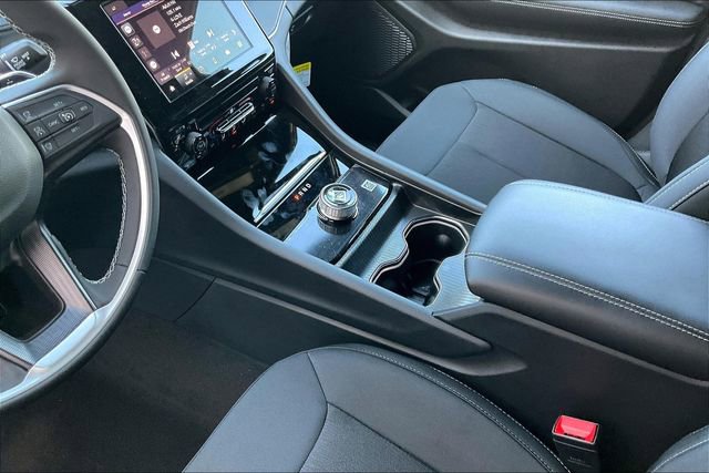 New 2025 Jeep Grand Cherokee Laredo X image 7