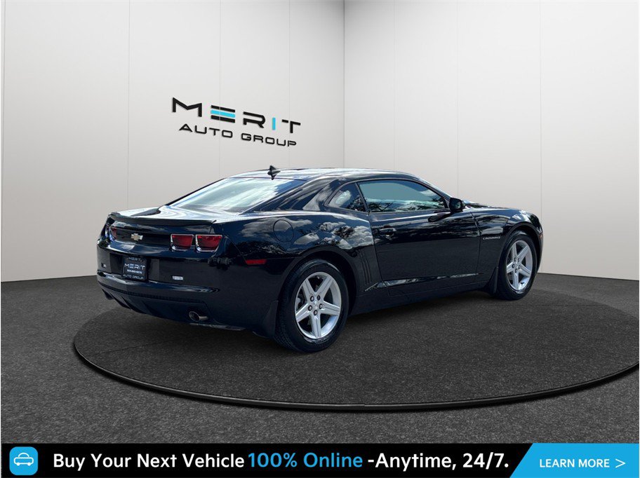 Used 2013 Chevrolet Camaro LS RWD image 9