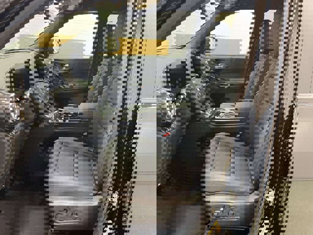 New 2026 Chevrolet Equinox LT w/ Convenience Package II image 9