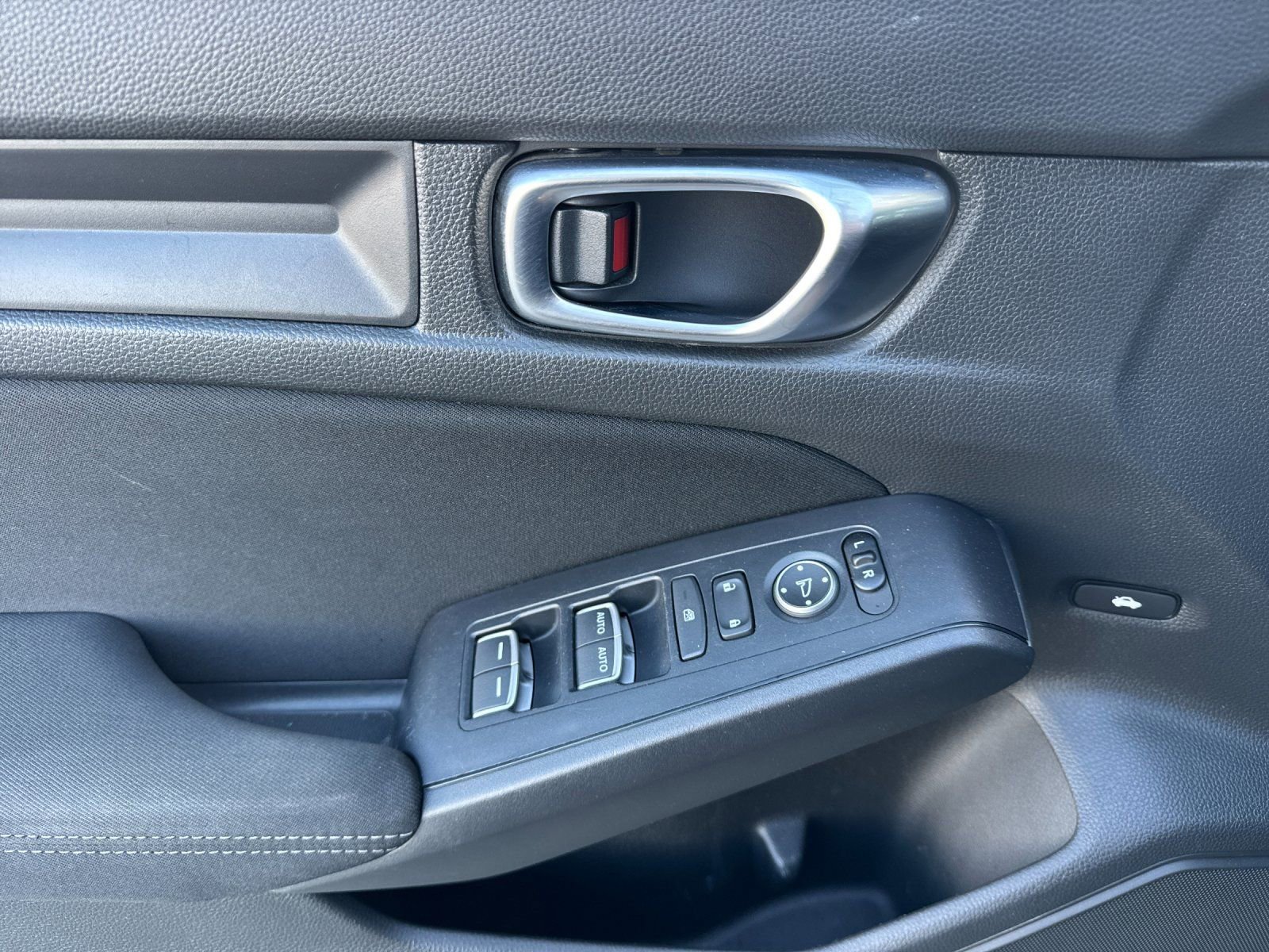 Used 2022 Honda Civic Sport image 11