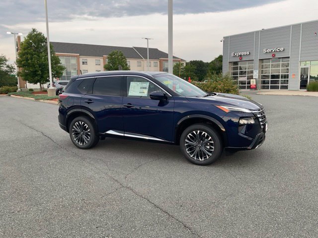 New 2026 Nissan Rogue Platinum AWD/4WD image 3