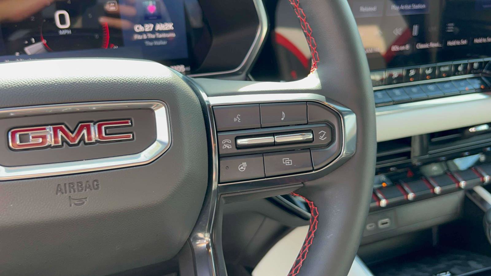 Used 2024 GMC Canyon AT4X AWD/4WD image 23