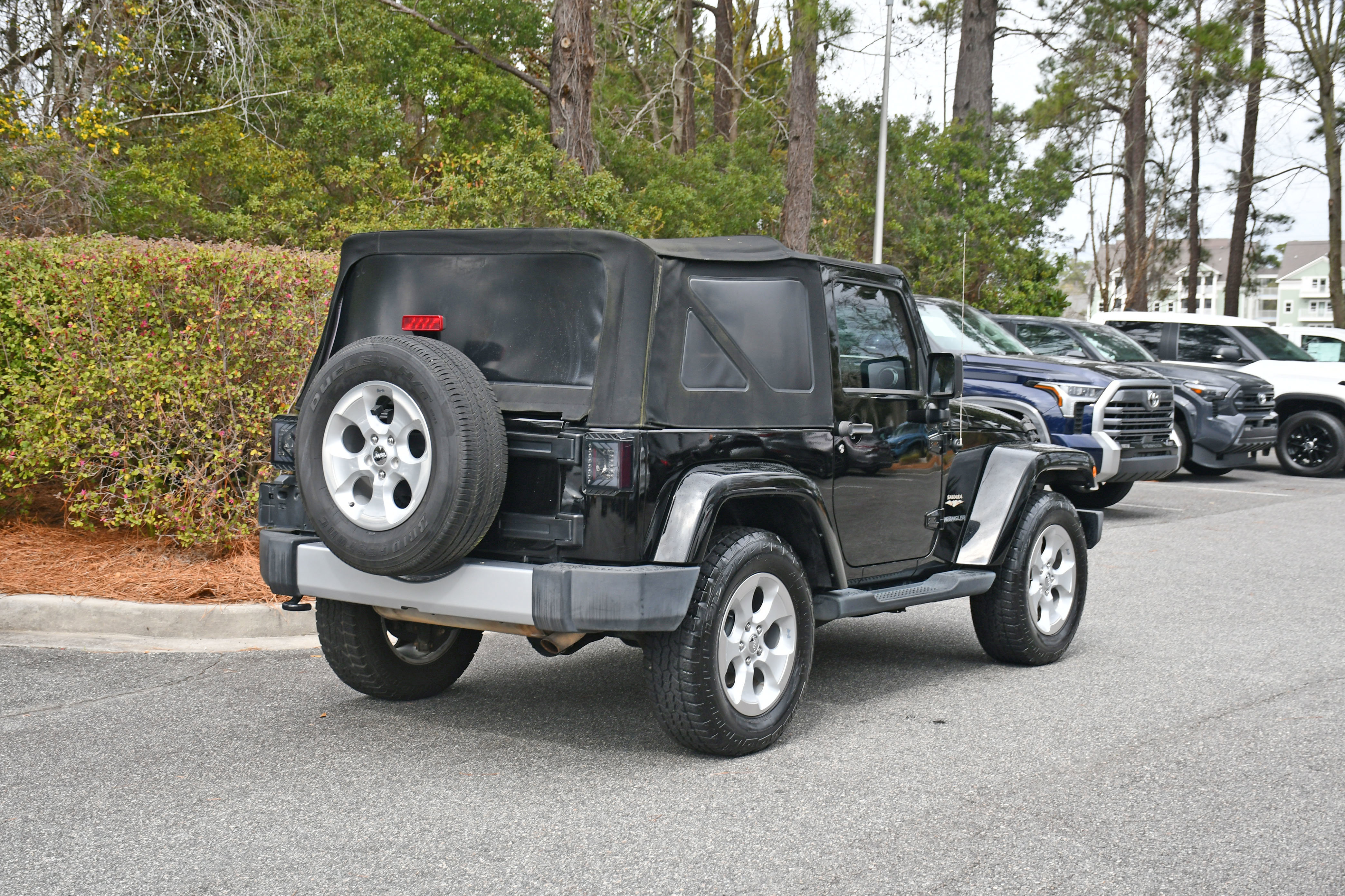 Used 2014 Jeep Wrangler Sahara w/ Connectivity Group image 5