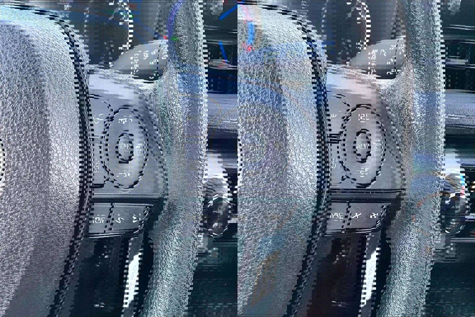 Used 2023 Toyota RAV4 LE image 18