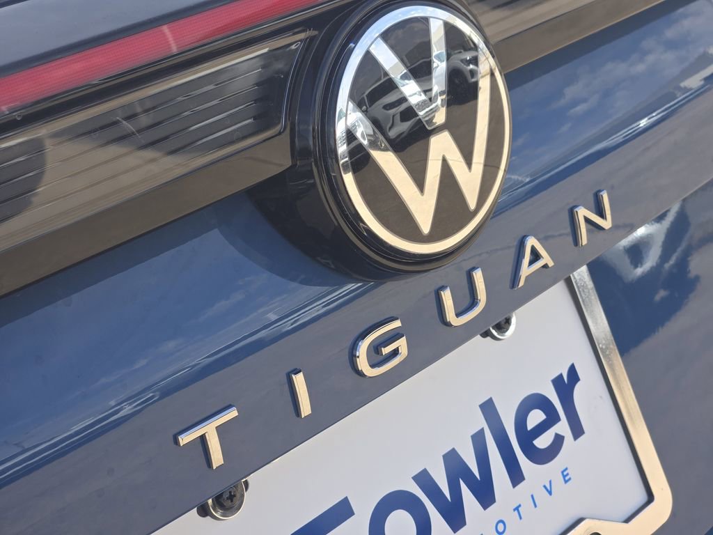New 2026 Volkswagen Tiguan SEL R-Line image 7