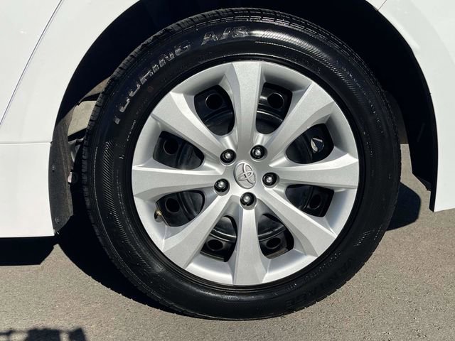 Used 2023 Toyota Corolla LE image 11