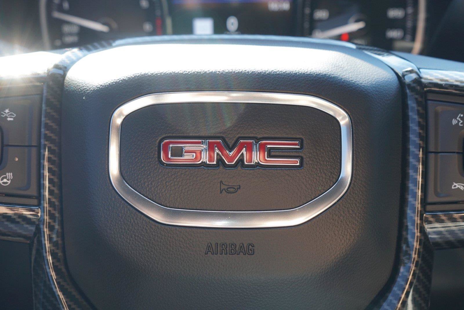 Used 2020 GMC Sierra 1500 AT4 w/ AT4 Premium Package AWD/4WD image 13