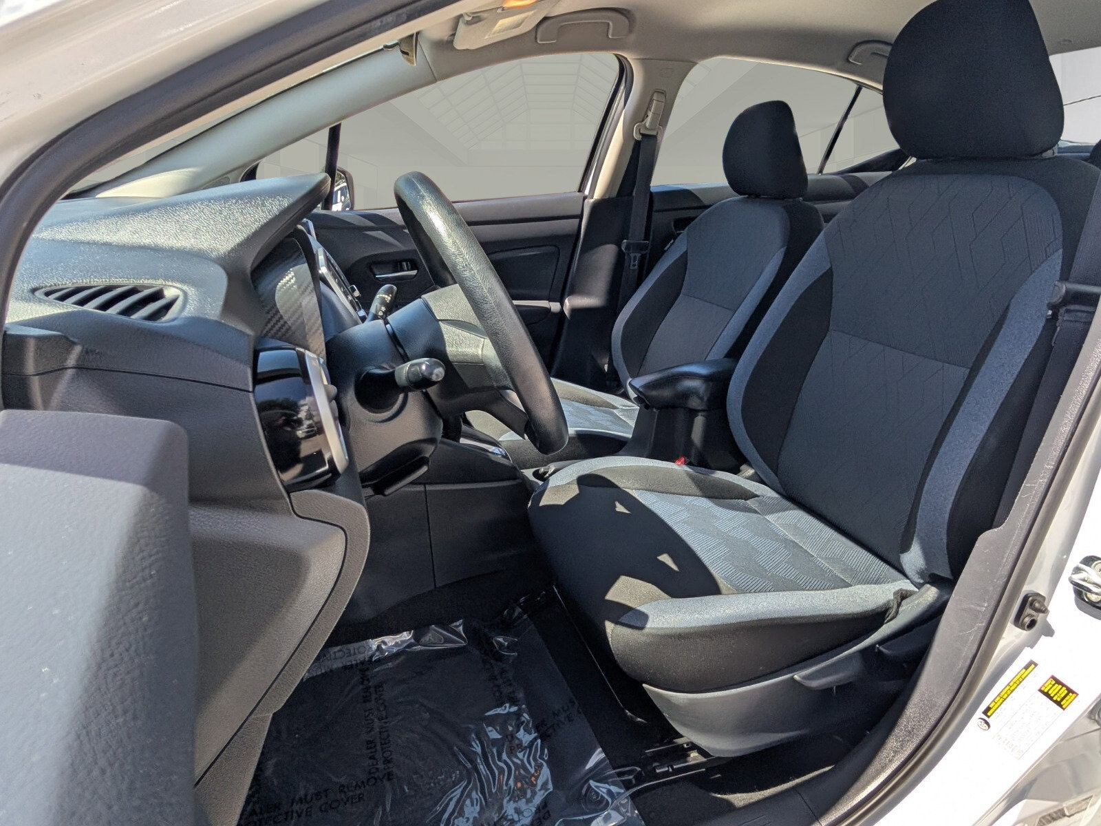 Certified 2025 Nissan Versa SV image 9