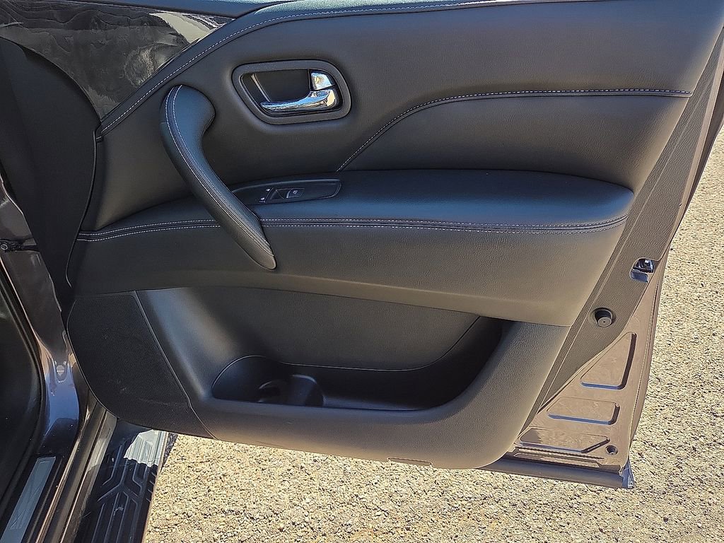 Used 2024 INFINITI QX80 Luxe image 15