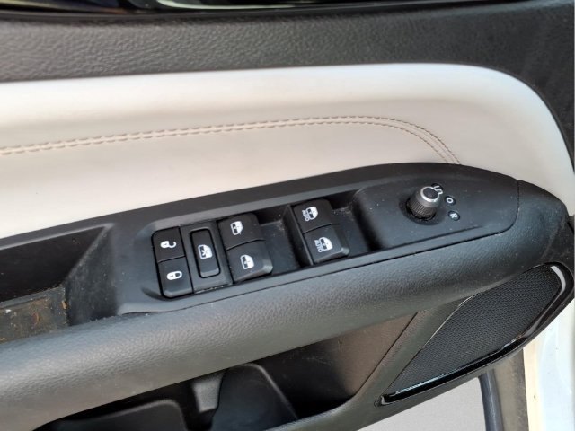 Used 2024 Jeep Compass Limited AWD/4WD image 15