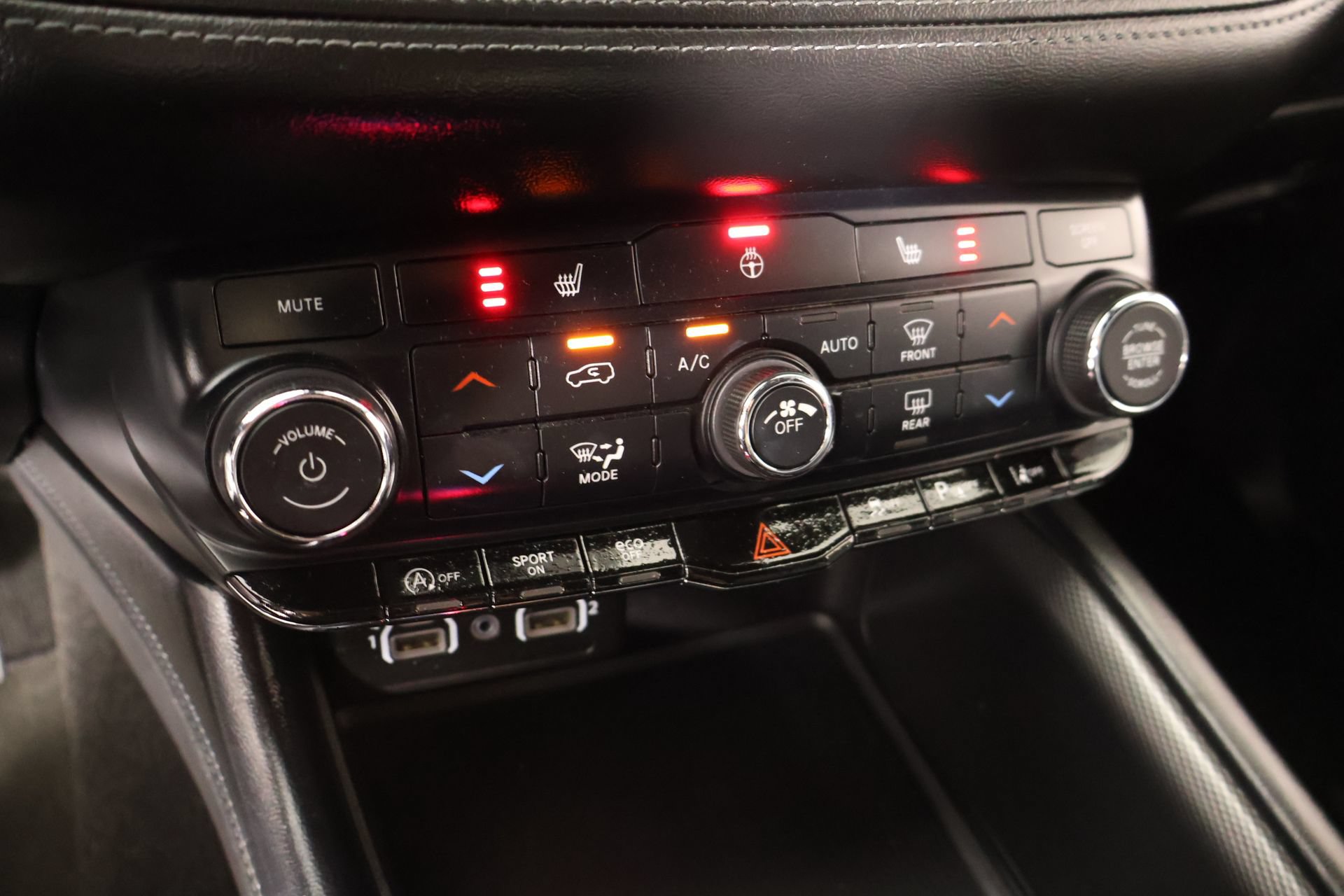 Used 2022 Dodge Durango GT RWD image 8